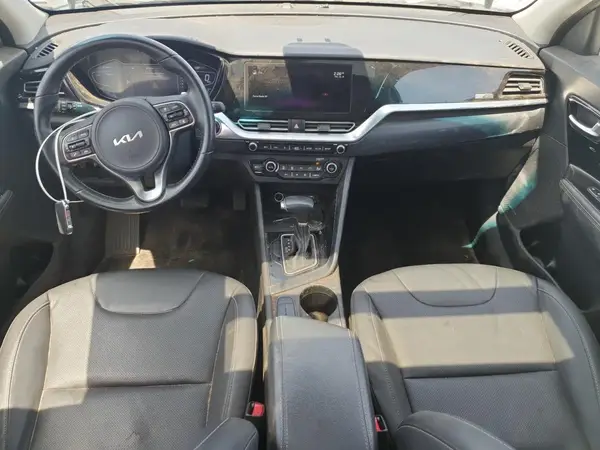KNDCC3LC2N5522103 2022 KIA NIRO - Image 8