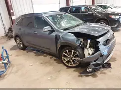 KNDCC3LC2N5536681 2022 KIA NIRO