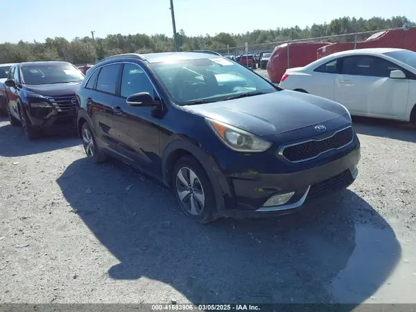 KNDCC3LC3H5034914 2017 KIA NIRO - Image 1
