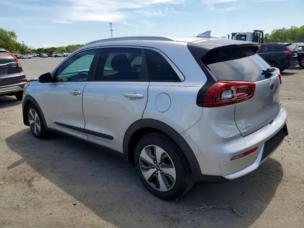 KNDCC3LC3H5037151 2017 KIA NIRO - Image 2