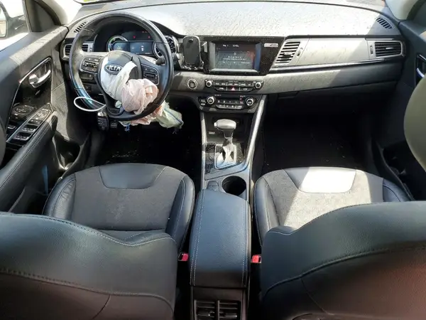 KNDCC3LC3H5037151 2017 KIA NIRO - Image 8