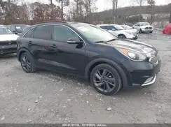KNDCC3LC3H5045637 2017 KIA NIRO