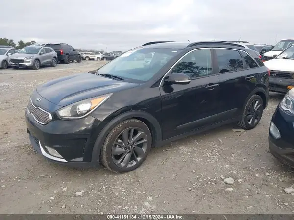 KNDCC3LC3H5045637 2017 KIA NIRO - Image 2