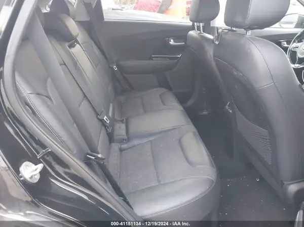 KNDCC3LC3H5045637 2017 KIA NIRO - Image 8