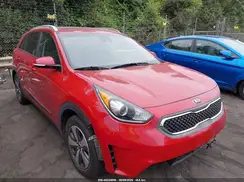 KNDCC3LC3H5047761 2017 KIA NIRO