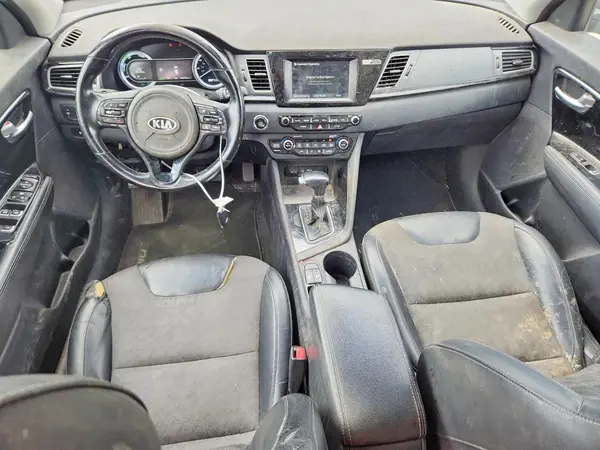 KNDCC3LC3H5048196 2017 KIA NIRO - Image 8