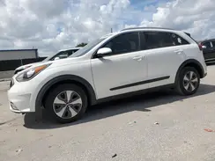 KNDCC3LC3H5048781 2017 KIA NIRO