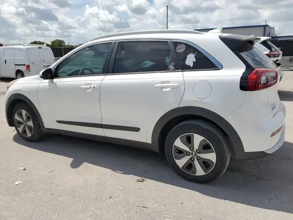KNDCC3LC3H5048781 2017 KIA NIRO - Image 2