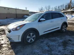 KNDCC3LC3H5051860 2017 KIA NIRO