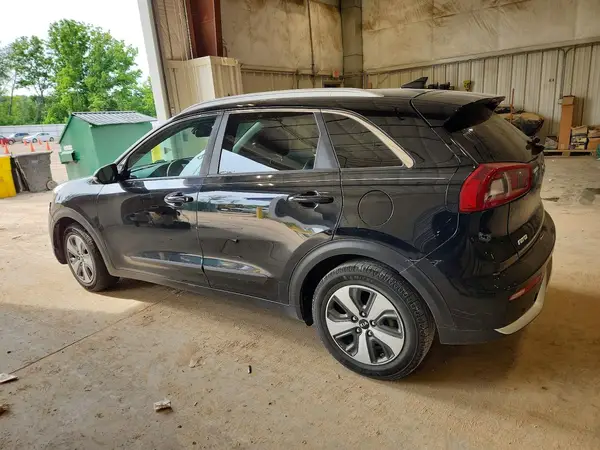KNDCC3LC3H5053205 2017 KIA NIRO - Image 2