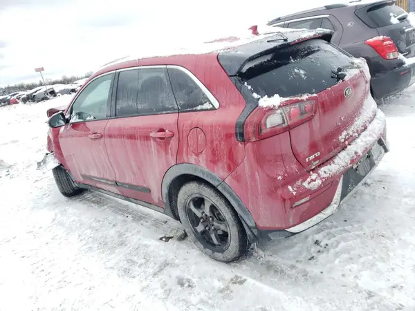 KNDCC3LC3H5060932 2017 KIA NIRO - Image 2