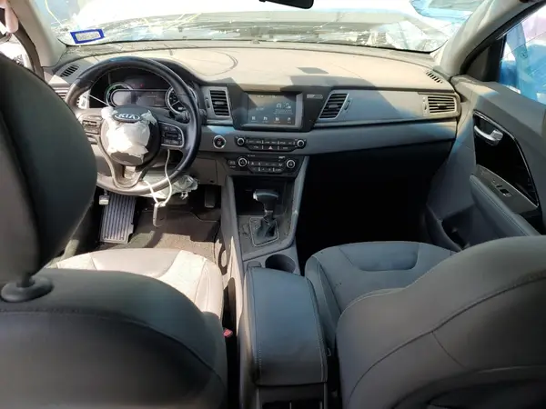 KNDCC3LC3H5064642 2017 KIA NIRO - Image 8