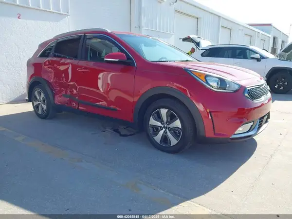KNDCC3LC3H5065404 2017 KIA NIRO - Image 1