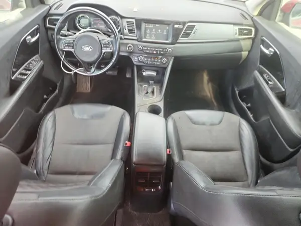 KNDCC3LC3H5066374 2017 KIA NIRO - Image 8