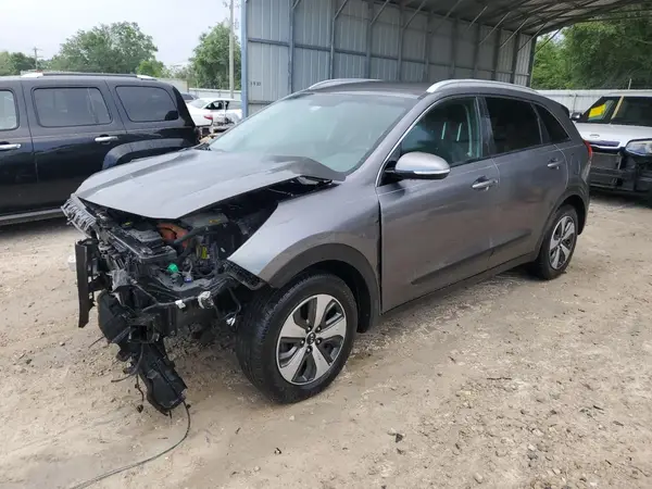KNDCC3LC3H5071459 2017 KIA NIRO - Image 1