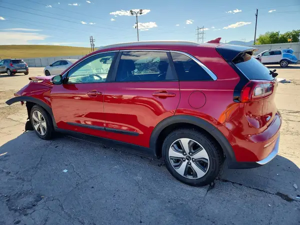 KNDCC3LC3H5072367 2017 KIA NIRO - Image 2