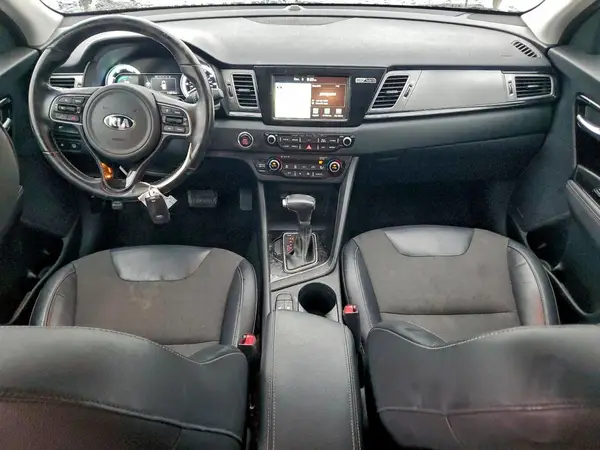 KNDCC3LC3H5077651 2017 KIA NIRO - Image 8