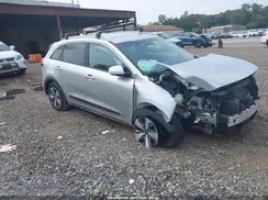 KNDCC3LC3H5079559 2017 KIA NIRO