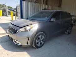 KNDCC3LC3H5081635 2017 KIA NIRO