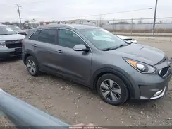 KNDCC3LC3H5089914 2017 KIA NIRO