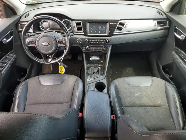 KNDCC3LC3H5092358 2017 KIA NIRO - Image 8