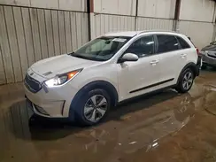 KNDCC3LC3H5095812 2017 KIA NIRO