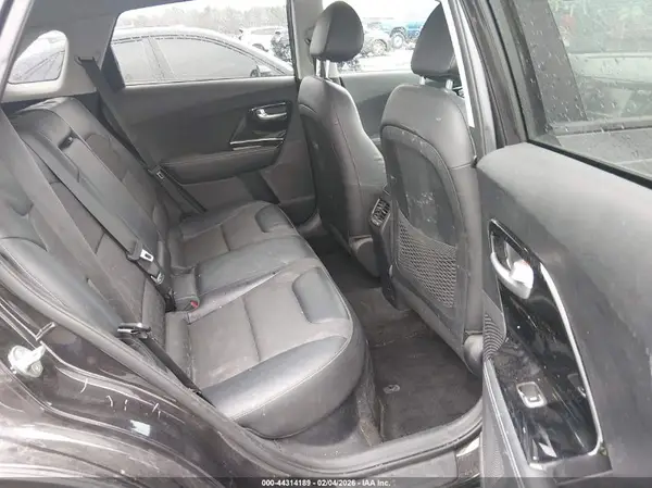 KNDCC3LC3J5119290 2018 KIA NIRO - Image 8