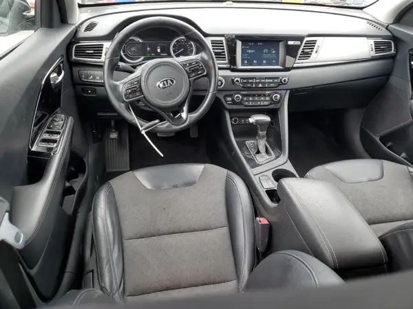 KNDCC3LC3J5120097 2018 KIA NIRO - Image 8