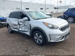 KNDCC3LC3J5124358 2018 KIA NIRO
