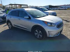 KNDCC3LC3J5126630 2018 KIA NIRO