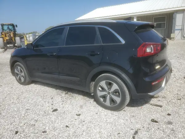 KNDCC3LC3J5128152 2018 KIA NIRO - Image 2
