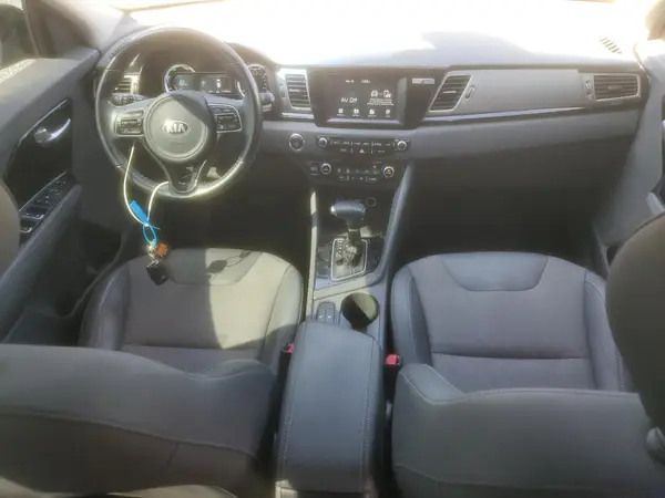 KNDCC3LC3J5128152 2018 KIA NIRO - Image 8