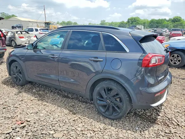KNDCC3LC3J5135604 2018 KIA NIRO - Image 2