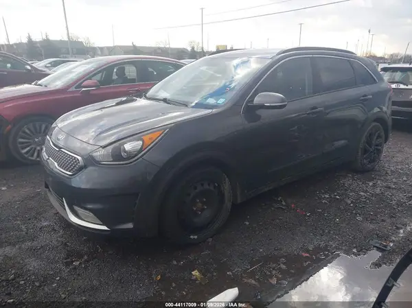 KNDCC3LC3J5145596 2018 KIA NIRO - Image 2
