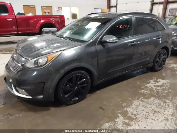 KNDCC3LC3J5150152 2018 KIA NIRO - Image 2