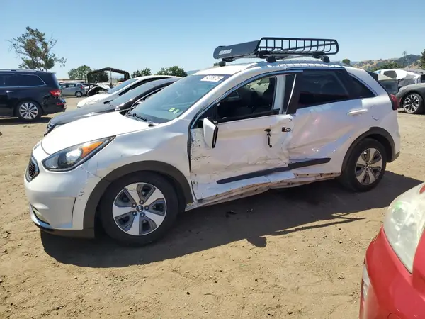KNDCC3LC3K5234098 2019 KIA NIRO - Image 1