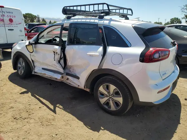 KNDCC3LC3K5234098 2019 KIA NIRO - Image 2