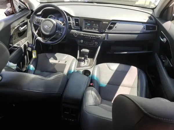 KNDCC3LC3K5234098 2019 KIA NIRO - Image 8