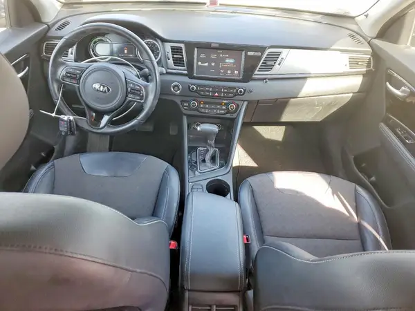 KNDCC3LC3K5253718 2019 KIA NIRO - Image 8
