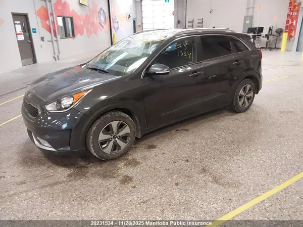 KNDCC3LC3K5276190 2019 KIA NIRO - Image 2