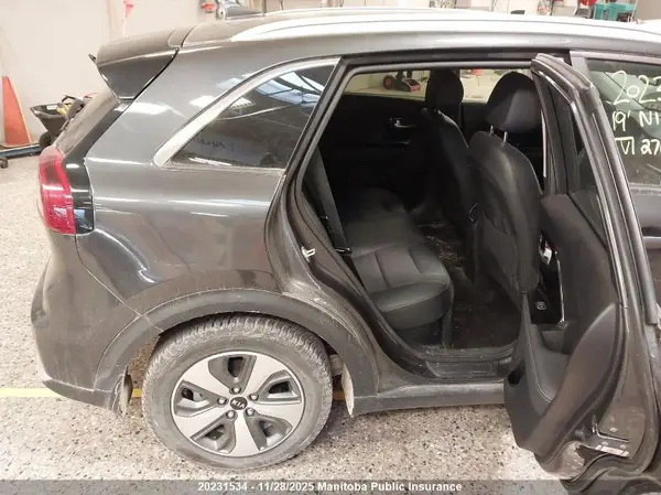 KNDCC3LC3K5276190 2019 KIA NIRO - Image 8
