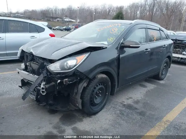 KNDCC3LC3K5289246 2019 KIA NIRO - Image 2