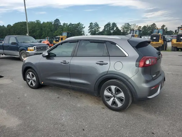KNDCC3LC4H5039085 2017 KIA NIRO - Image 2