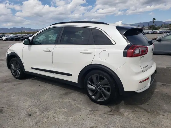 KNDCC3LC4H5045209 2017 KIA NIRO - Image 2