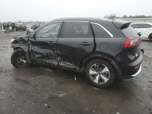 KNDCC3LC4H5047803 2017 KIA NIRO - Image 2