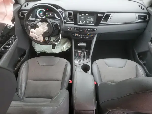 KNDCC3LC4H5047803 2017 KIA NIRO - Image 8