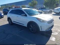 KNDCC3LC4H5055433 2017 KIA NIRO