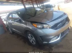 KNDCC3LC4H5057764 2017 KIA NIRO