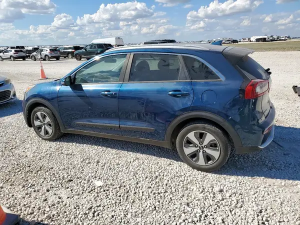 KNDCC3LC4H5060339 2017 KIA NIRO - Image 2