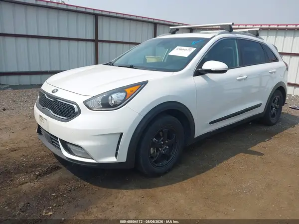 KNDCC3LC4H5061183 2017 KIA NIRO - Image 2